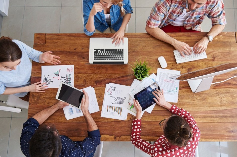 کیورد استافینگ چیست؟